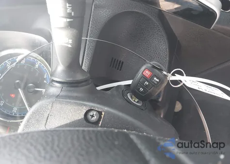 2019 Toyota Corolla Le from USA, damaged, VIN 5YFBURHE0KP895824